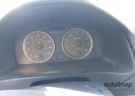 2005 Volvo V50 2.4I z USA, uszkodzony, nr VIN YV1MW382452047223